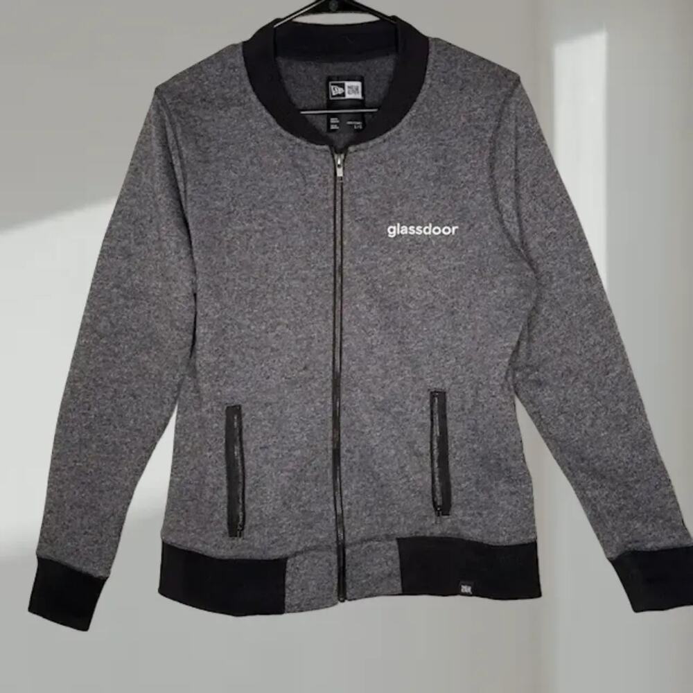 New Era Glassdoor Zip-Up Sweater (Women’s Large)